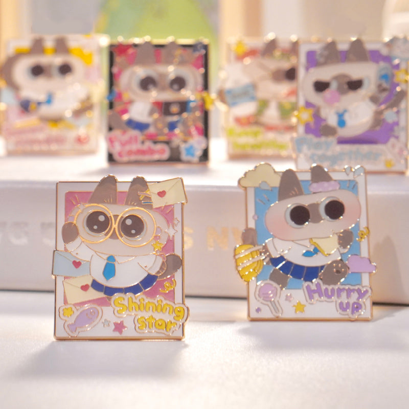 KADOKAWA Siamese Cat Metal badge Pins & Badges Blind Box